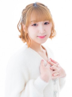 小日向ももか